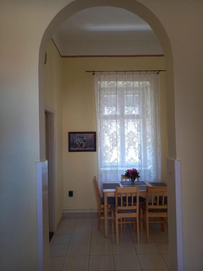 Via Tokaj Vendeghaz Apartment Sátoraljaújhely Екстериор снимка
